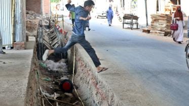 Poor conditions of city roads.jpg