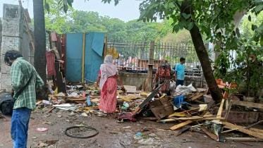 DSCC eviction drive at Suhrawardy Udyan