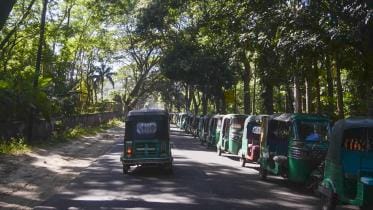 Ctg-Kaptai road_5147.jpg