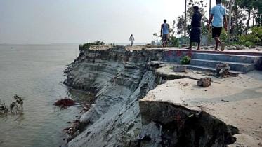 ED 1 - Living by the river From blessing to burden_2.jpg