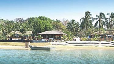 The Mer-people’s Songs- Mermaid Beach Resort