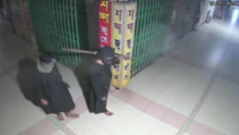 500 bhoris of gold looted from jewellery shop in Dhaka’s Mouchak