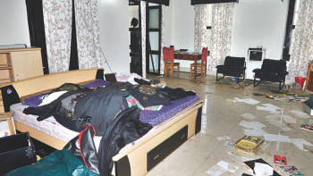 Attack on Dhaka University Vice Chancellor Residence Attack on Dhaka University Vice Chancellor Residence