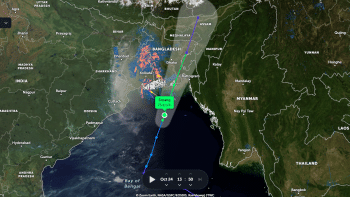 4 websites to track SuperStorm Sitrang LIVE zoom earth