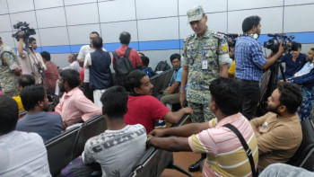 135 Bangladeshis return home from Sudan 135 Bangladeshis return home from Sudan