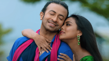Shakib Khan and Idhika's steamy chemistry in 'Priyotoma'  Shakib Khan and Idhika's steamy chemistry in 'Priyotoma'