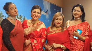 Celebrities join Apu Biswas to watch 'Laal Shari' Celebrities join Apu Biswas to watch 'Laal Shari'