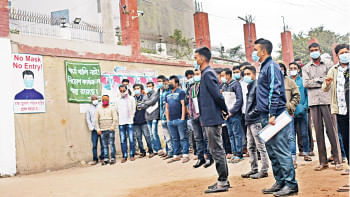 Jobless population falls by 3.47% in three months Jobless population falls by 3.47% in three months