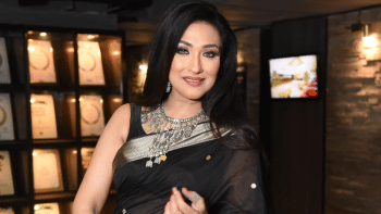 Why is Rituparna in Dhaka? Why is Rituparna in Dhaka?