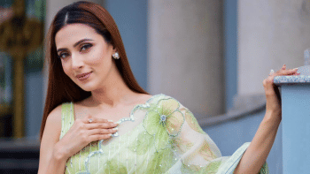 Bidya Sinha Mim gears up to celebrate Durga Puja with her in-laws Bidya Sinha Mim gears up to celebrate Durga Puja with her in-laws