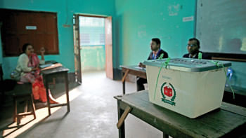 Turnout galloped as day wore on Voting for 12th parliamentary election