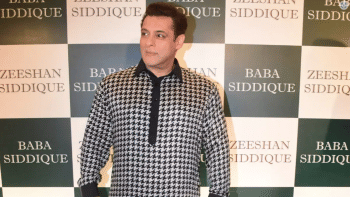 Salman Khan headlines celeb lineup at Baba Siddique's iftar party Salman Khan headlines celeb lineup at Baba Siddique's iftar party