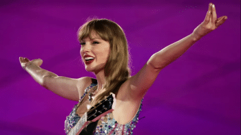 Taylor Swift's new album dominates US sales and Billboard charts Taylor Swift's new album dominates US sales and Billboard charts