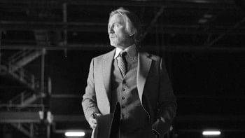 Daniel Craig stuns with long hair in ‘Knives Out 3’ teaser Daniel Craig stuns with long hair in ‘Knives Out 3’ teaser