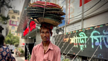 Turning leaves into livelihoods: The story of Mohammad Abdul and his haat pakhas Turning leaves into livelihoods: The story of Mohammad Abdul and his haat pakhas