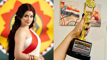 Mondera wins Dhallywood Best Actress Award for ‘Kajol Rekha’ Mondera wins Dhallywood Best Actress Award for ‘Kajol Rekha’