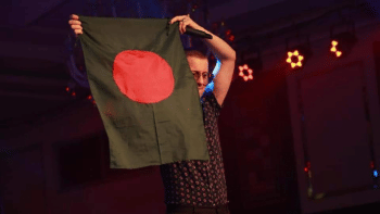 Akcent holds Bangladeshi flag up high Akcent holds Bangladeshi flag up high