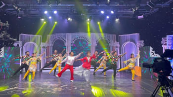 Stars shine bright, but who’s keeping the lights on? Meet the unsung heroes of entertainment Stars shine bright, but who’s keeping the lights on? Meet the unsung heroes of entertainment