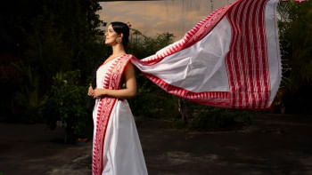 Why every Bengali woman’s secret weapon is a cotton saree Why every Bengali woman’s secret weapon is a cotton saree