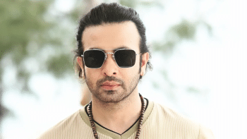 Shakib Khan heads to Mumbai for ‘Borbaad’ shoot Shakib Khan heads to Mumbai for ‘Borbaad’ shoot