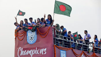 Ekushey Padak for women's football team Ekushey Padak for women's football team