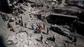 Israel breaks ceasefire