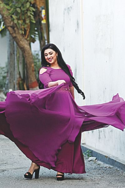Dhallywood Superstar Apu Biswas Dhallywood Superstar Apu Biswas