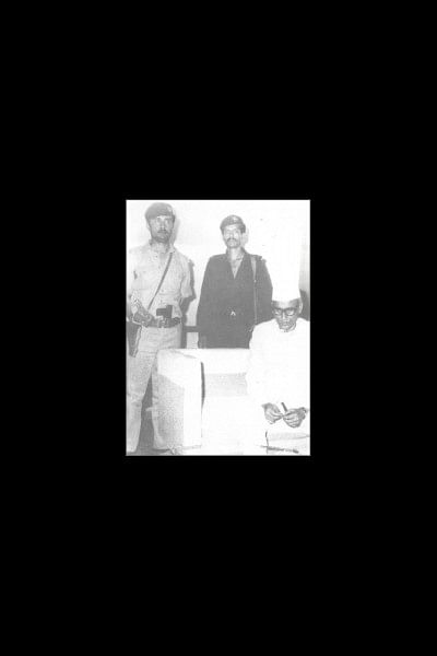 Khandakar Moshtaque Ahmed Khandakar Moshtaque Ahmed