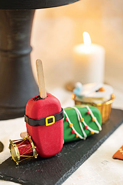 Delicious baked goodies for Christmas | The Daily Star
