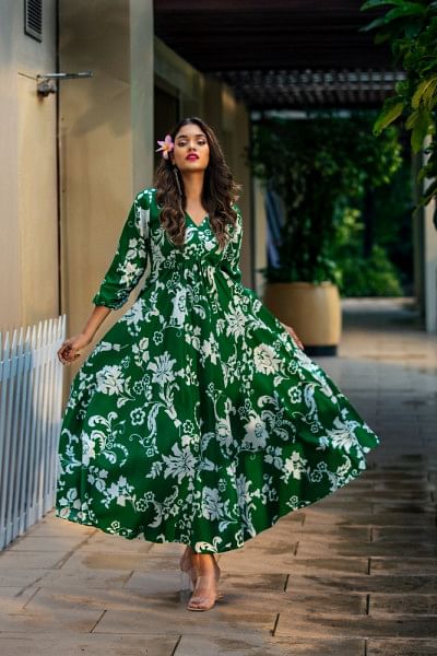 Twirling dresses in the sun Twirling dresses in the sun