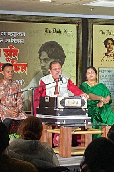 ‘Ontorey Tumi Acho Chirodin’: A tribute to Nazrul’s enduring musical legacy ‘Ontorey Tumi Acho Chirodin’: A tribute to Nazrul’s enduring musical legacy
