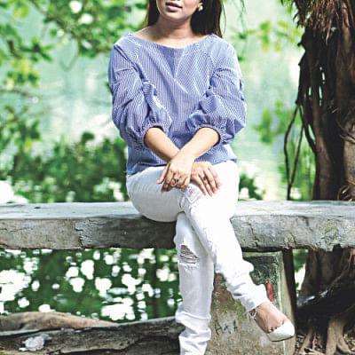 Actress Bhabna's novel Taara Actress Bhabna's novel Taara