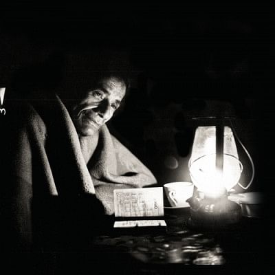 S M Sultan, December 1979, Masimdia, Narail. Photo: Nasir Ali Mamun (Photoseum)