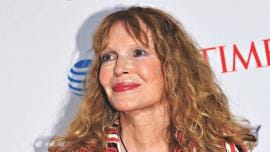 Mia Farrow tweets.jpg