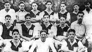 1940 League winning Mohammedan Sporting team.jpg