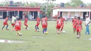 U-17 girls' football team.jpg