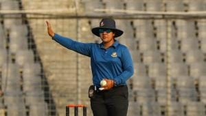A woman umpire and a click-hungry media