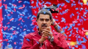 The Venezuelan people stay with the Bolivarian Revolution