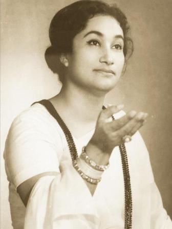 young_firoza_begum_1955.jpg