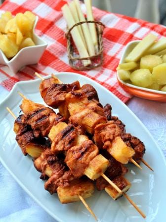 HAWAIIAN CHICKEN SKEWERS