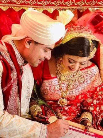 National award winning Oyshee finally ties the knot