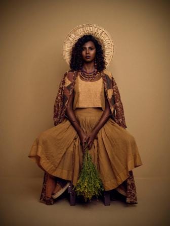 Embracing earthy tones 