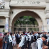 First meet our demands, then reopen New Market, say Dhaka College students First meet our demands, then reopen New Market, say Dhaka College students