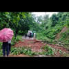 Around 800 tourists stuck in Sajek due to flash floods Around 800 tourists stuck in Sajek due to flash floods