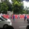 Protests break out at half a dozen banks Protests break out at half a dozen banks