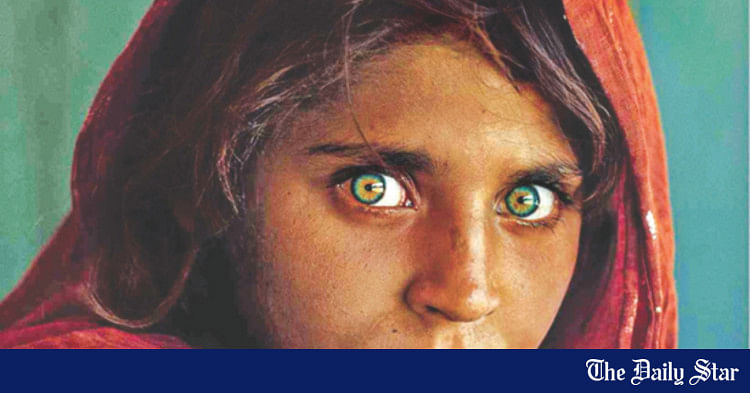 Famed Afghan Girl Arrested In Pakistan The Daily Star 