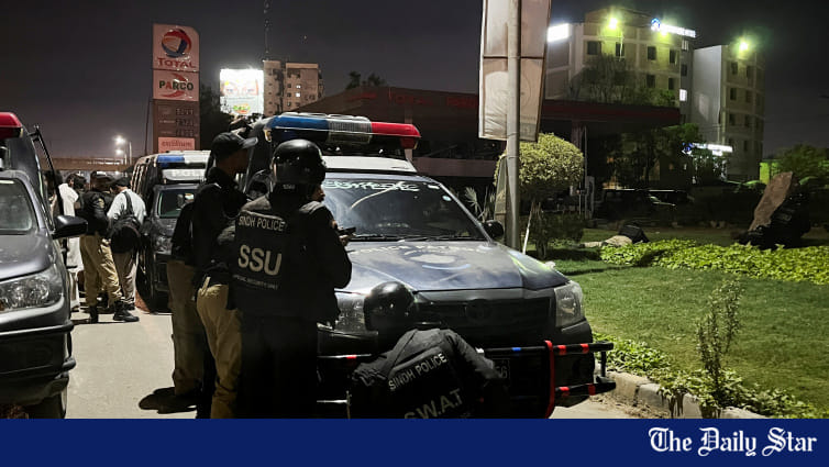 Militants storm office of Karachi police chief - Vimarsana News