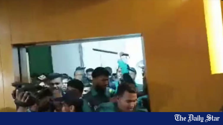 SCBA elections: 10 journos hurt in police assault - Vimarsana News