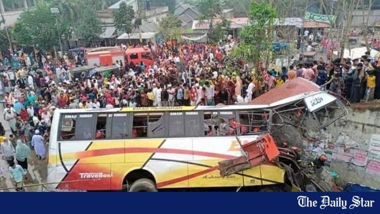Madaripur road crash: Guardrail could've saved many lives - Vimarsana News