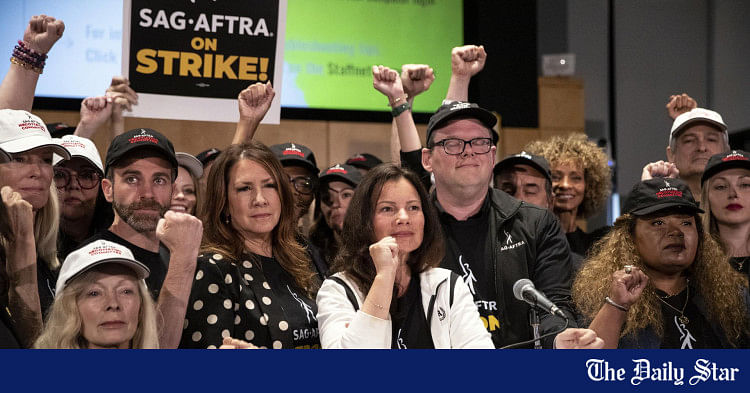 Hollywood stars join Screen Actors Guild’s strike | The Daily Star